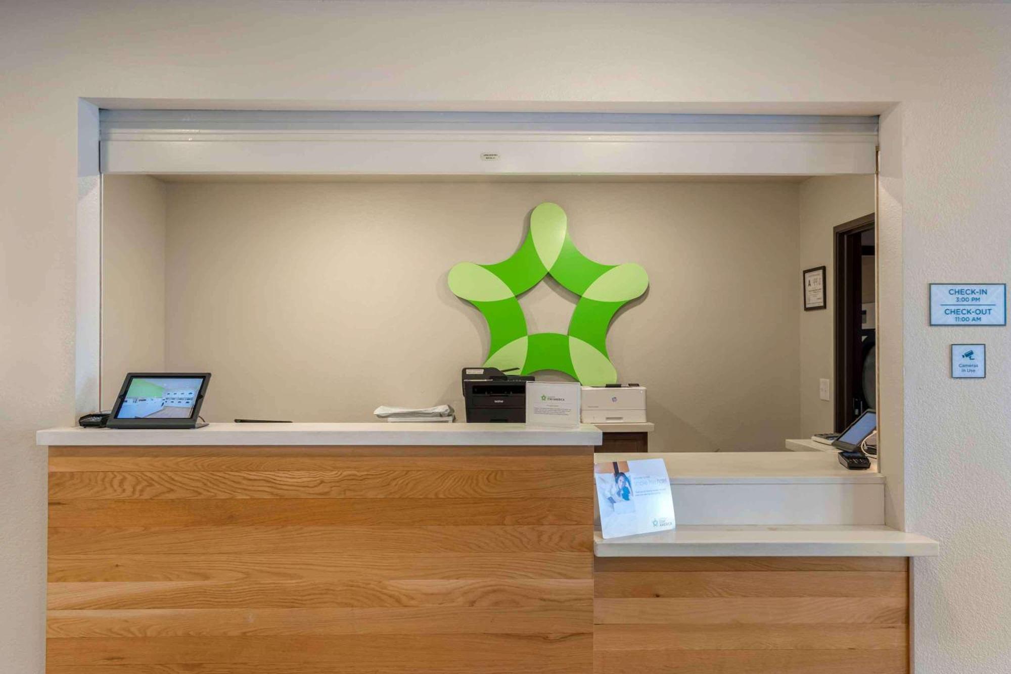 Extended Stay America Select Suites - Charlotte - Northlake Exteriér fotografie